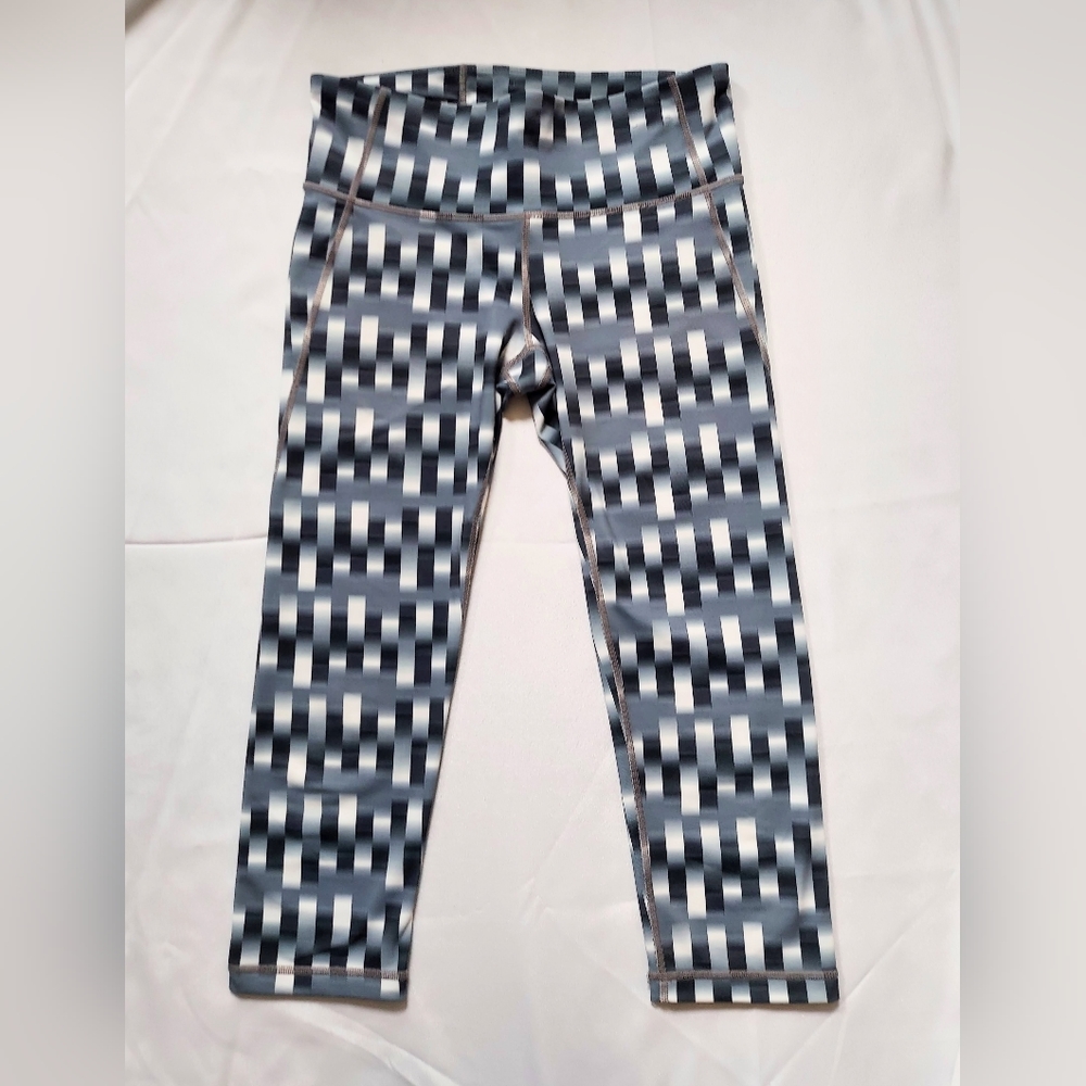 GAP Fit G-Fast Cropped Athletic Leggings Womens Size XS Black Gray